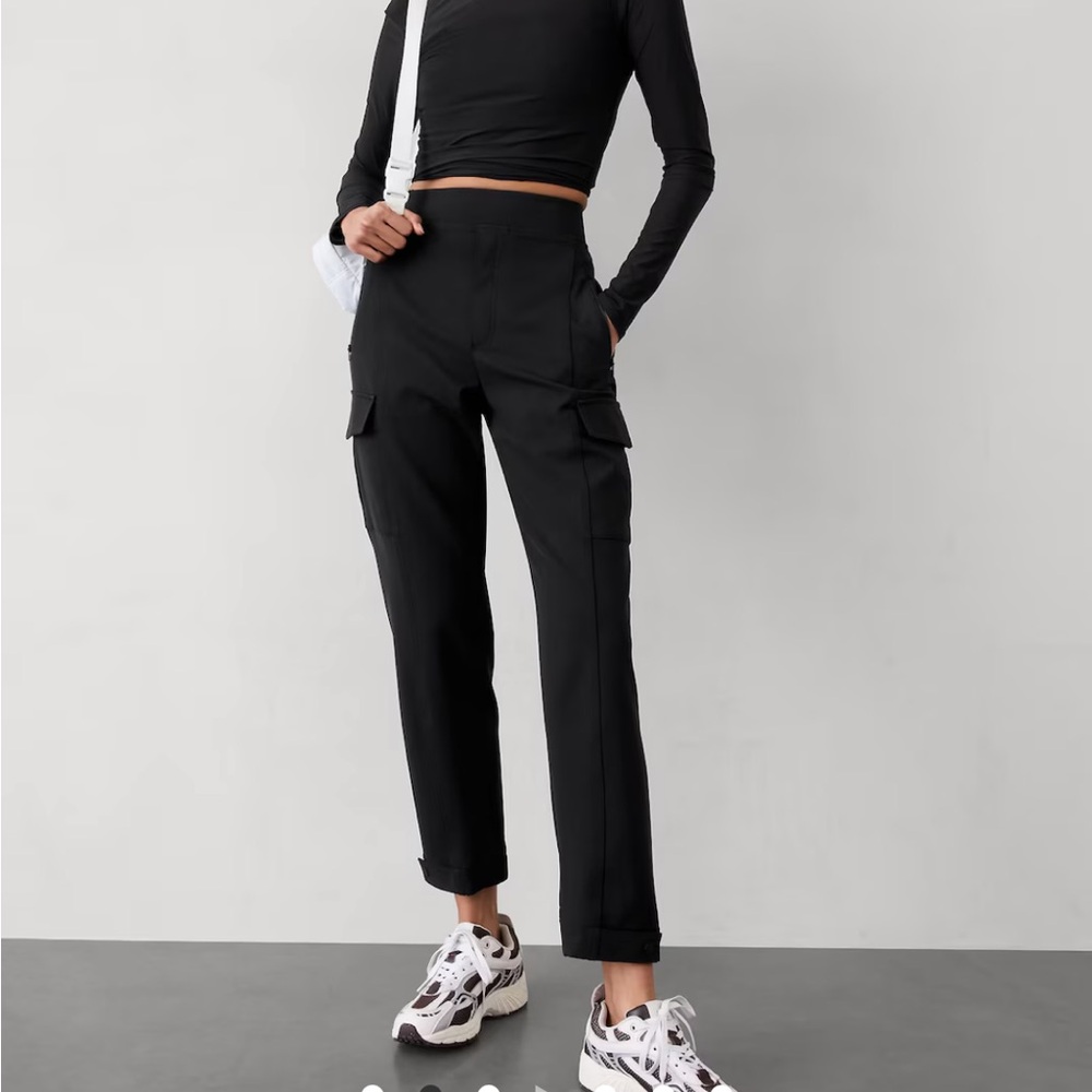 NWT Athleta Endless Cargo Pant